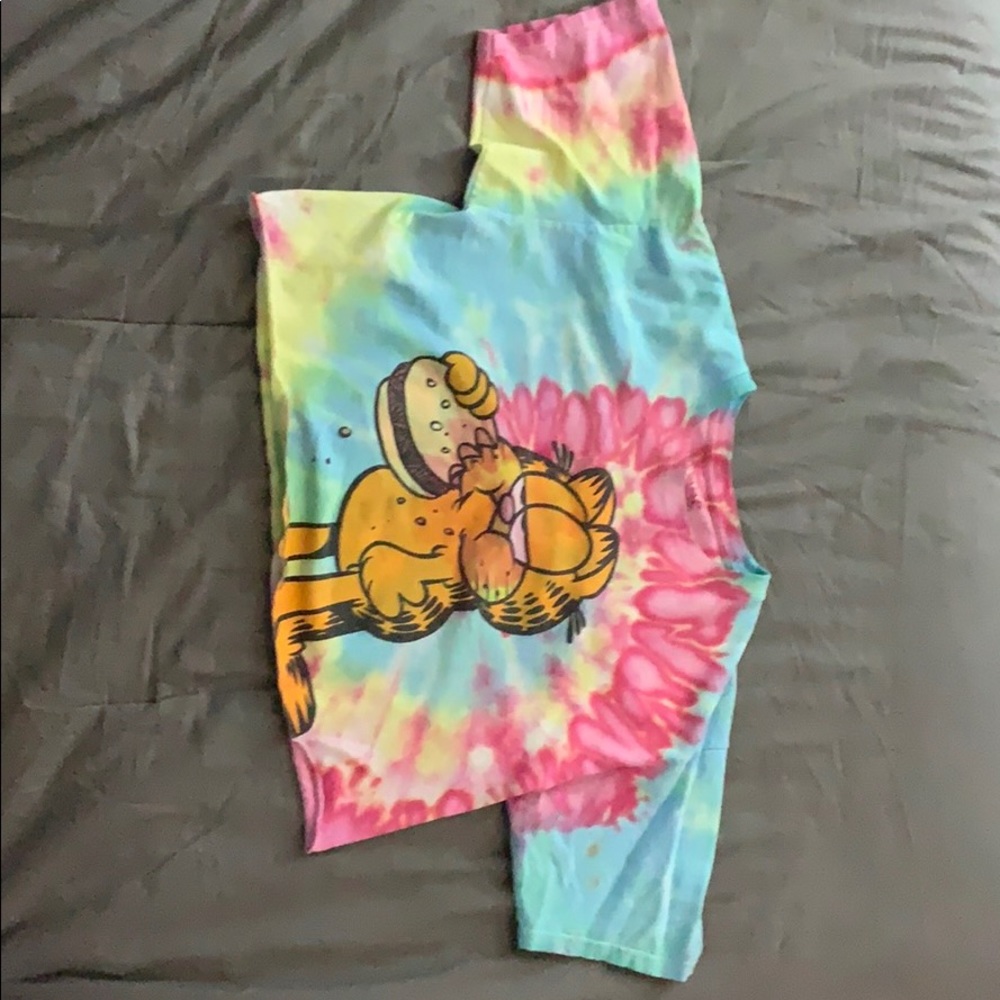 Tie dye Garfield shirt